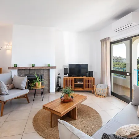 -spacious 2 Bedroom With Pool - Monte Dourado